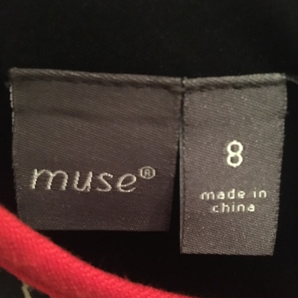 Muse Peek-A-Boo back dress - Picture 3 of 3